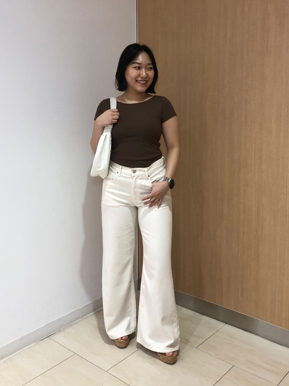 UNIQLOエアリズムコットンローバックブラTシャツ ユニクロ公式 | エアリズムコットンローバックブラTシャツ(レディース)