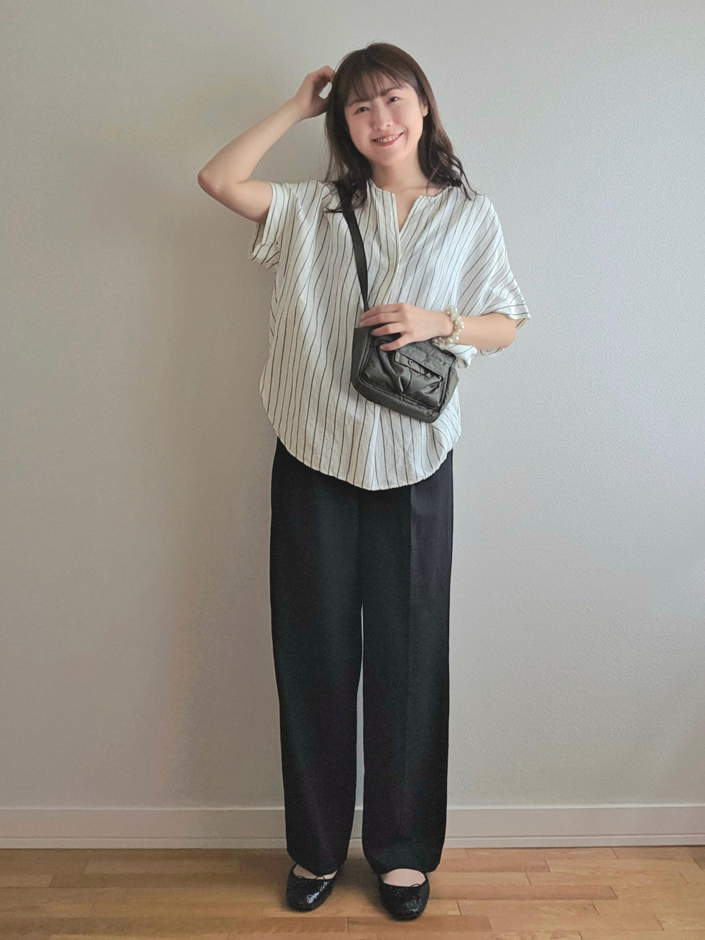 カシミヤクルーネックショートカーディガン、カシミヤクルーネック