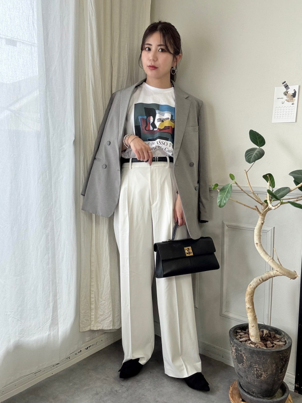 感動ダブルジャケットリラックスフィット、感動タックワイドパンツ」の