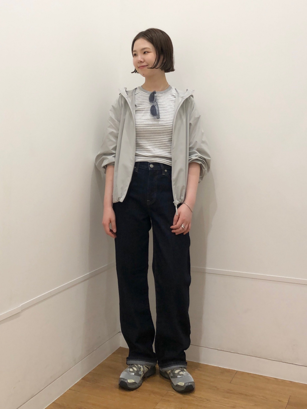 スウェットパンツ、デニムジャケット」の着用コーディネート| ユニクロ公式