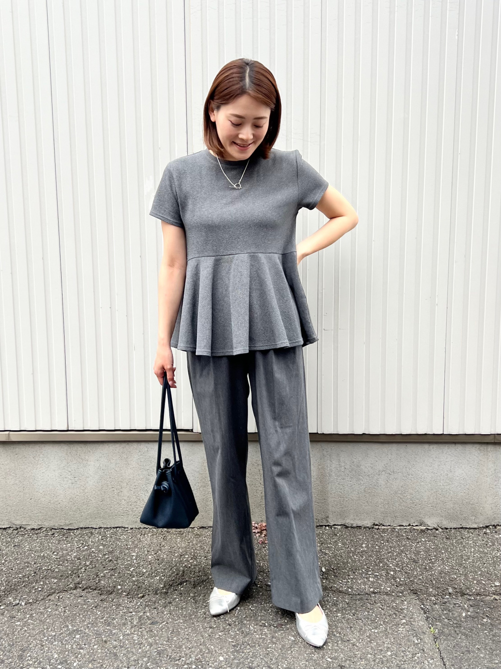 UNIQLO C 感動ジャケット 感動タックパンツ セットアップ ダークブラウン 即完売 ユニクロC 感動ジャケット 感動タックパンツ