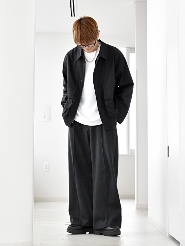 新品 ユニクロシー S ブラック コットンショートブルゾン これは名品」 ユニクロの新作“6990円アウター”が売り切れ続出の