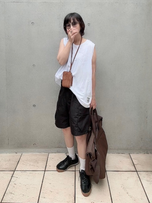 【UNIQLO U】ロールバッグ【DARK BROWN】 ユニクロユーの新作はやっぱりバッグに注目！買い逃したら