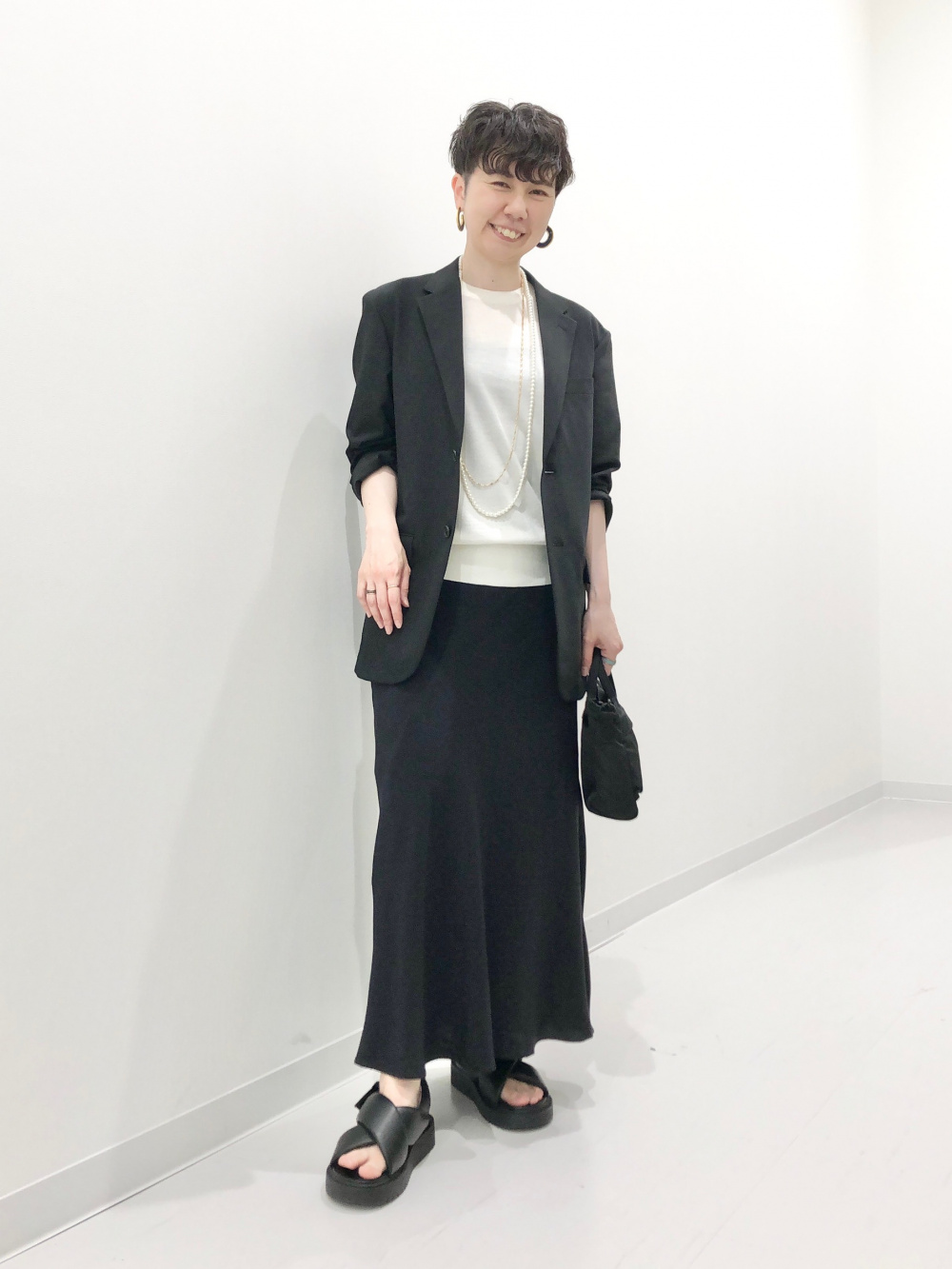 【極美品】ユニクロ 感動ジャケット&感動パンツ&リボン付ブラウスセット ブラック 超美品 レディースXLサイズ ユニクロ 感動ジャケット リラックス