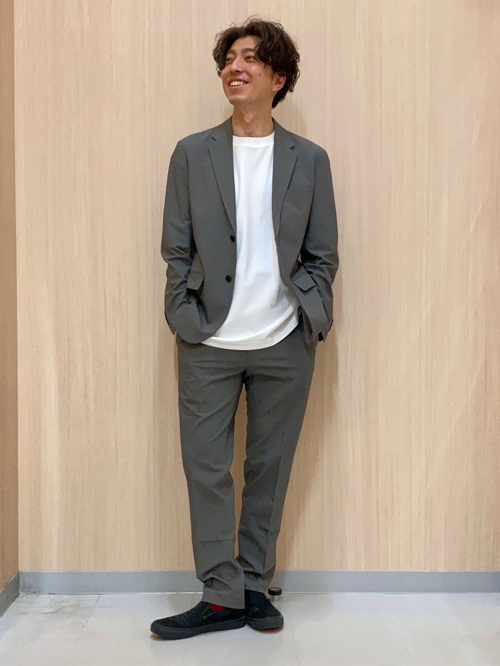 UNIQLO:C 感動ジャケット、感動タックパンツ UNIQLO C 感動ジャケット 感動タックパンツ セット Sサイズ