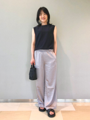 ユニクロ公式 | サテンイージーパンツ