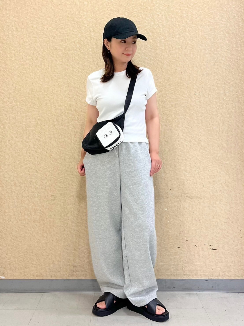 ユニクロC 感動上下L ダブルジャケット タックワイドパンツ　ダークグレー 感動ダブルジャケットリラックスフィット、感動タックワイド