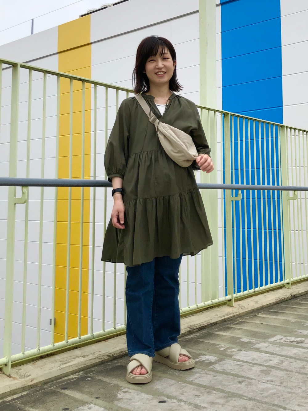 ティアードミニワンピース/7分袖」の着用コーディネート| ユニクロ公式