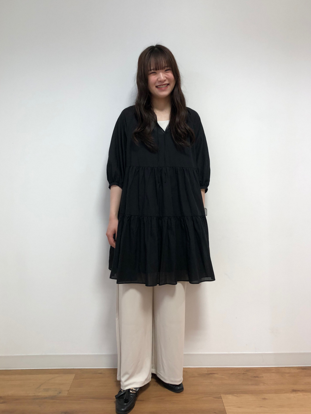 ティアードミニワンピース/7分袖」の着用コーディネート| ユニクロ公式