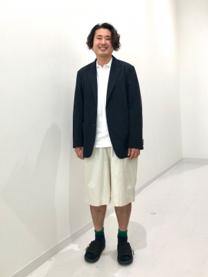 2025年6月14日購入　ユニクロ　感動ブレザー2025 Mサイズ　新品未使用 J.W.ANDERSON - 新作 JW ANDERSON 感動ブレザー UNIQLO Sサイズ
