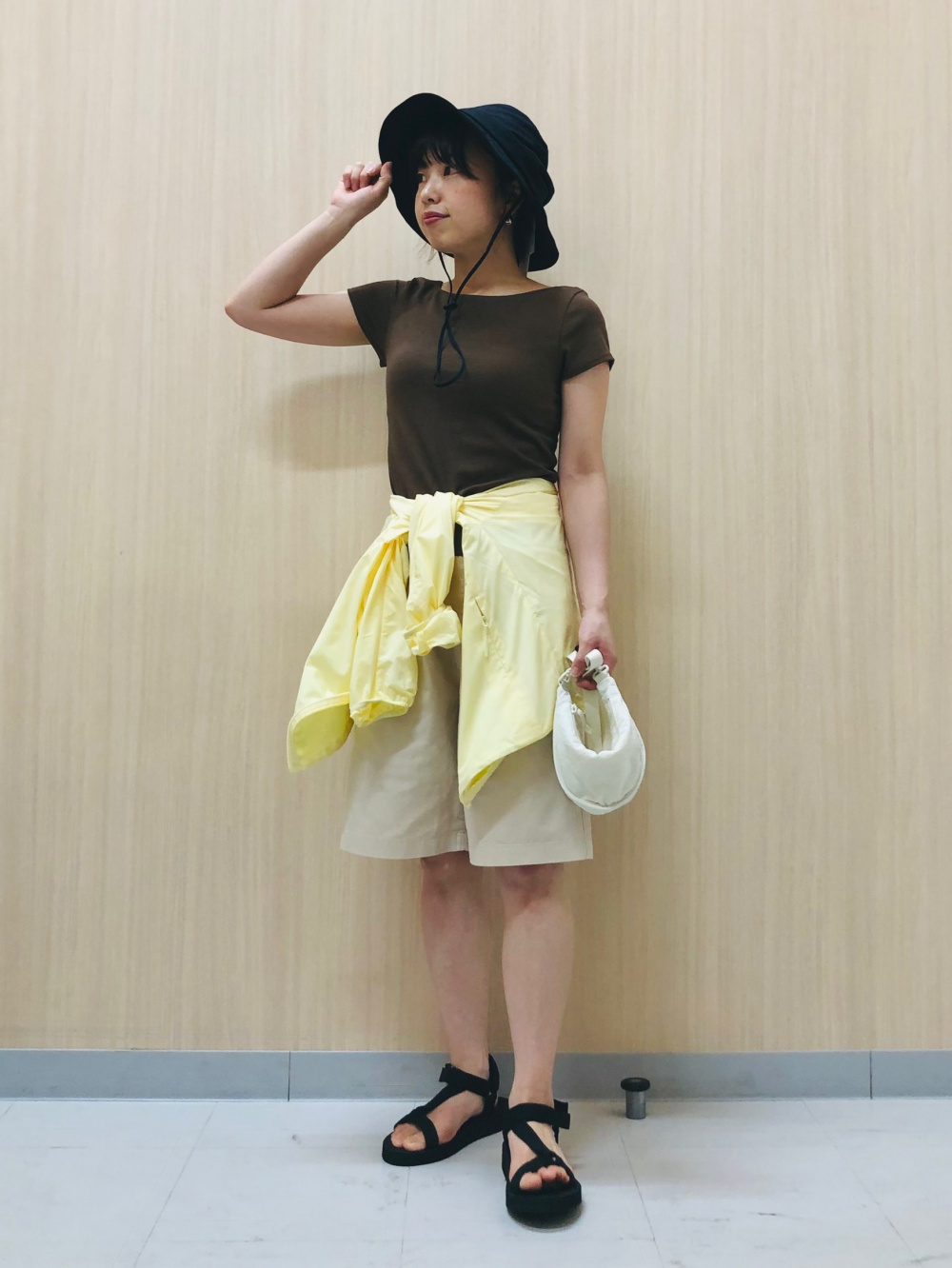 UNIQLOエアリズムコットンローバックブラTシャツ ユニクロ公式 | エアリズムコットンローバックブラTシャツ(レディース)