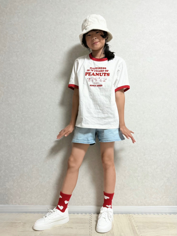 GIRLS エンブロイダリーTシャツ、GIRLS デニムショートパンツの