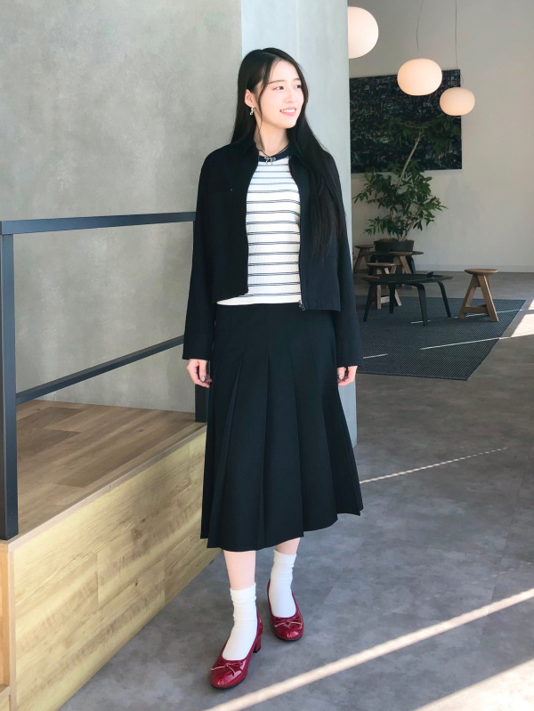 コットンシャツ/ストライプ、ワイドプリーツミディスカートの