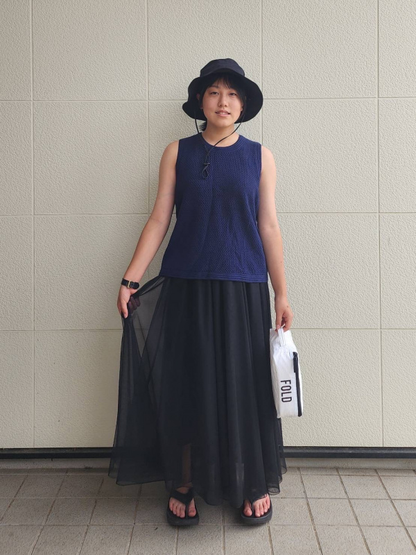 コットンポップコーンショートセーターノースリーブ（レディース）の