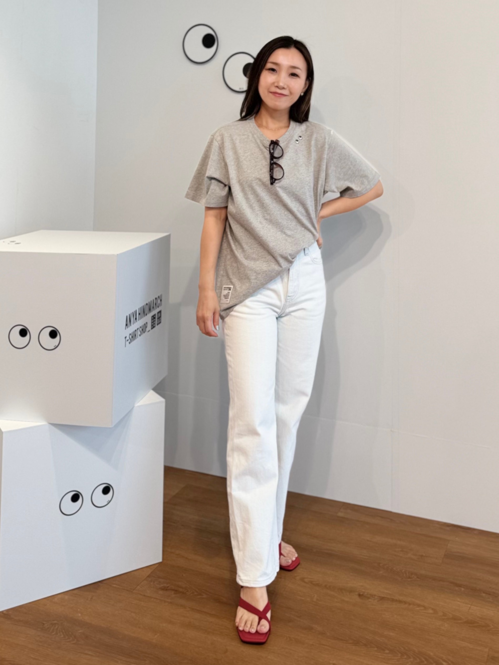 T1BOXY/ボクシーT、ワイドストレートジーンズ」の着用コーディネート