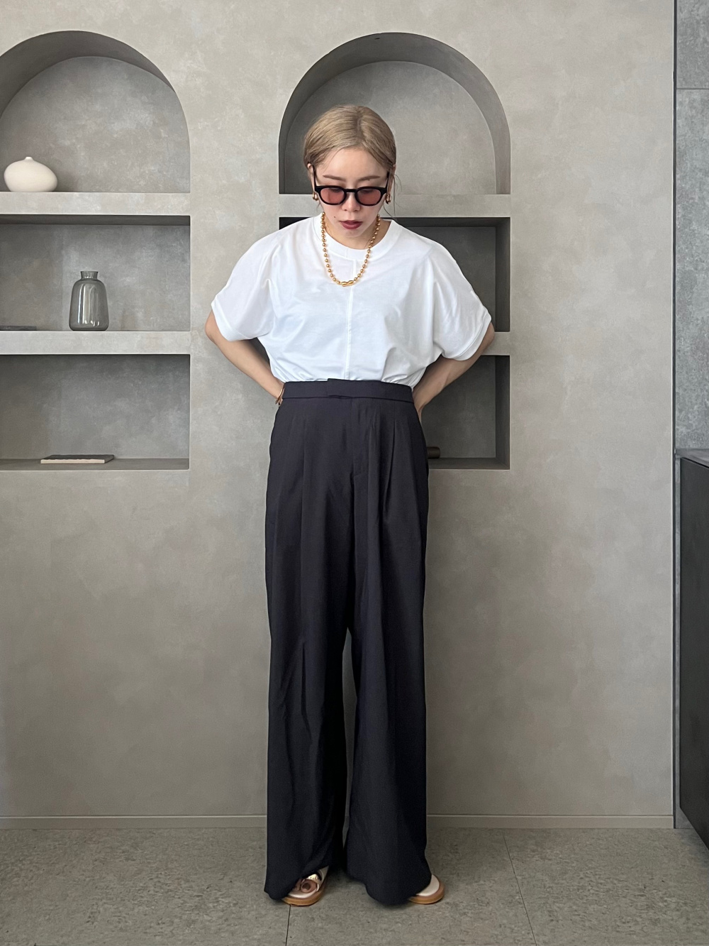 感動ダブルジャケットリラックスフィット、感動タックワイドパンツ」の