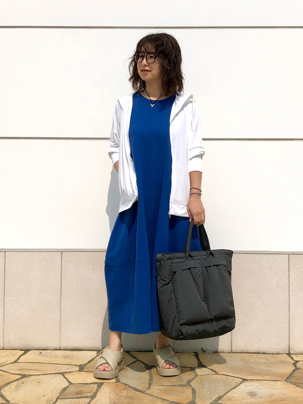 感動ダブルジャケットリラックスフィット、感動タックワイドパンツ」の