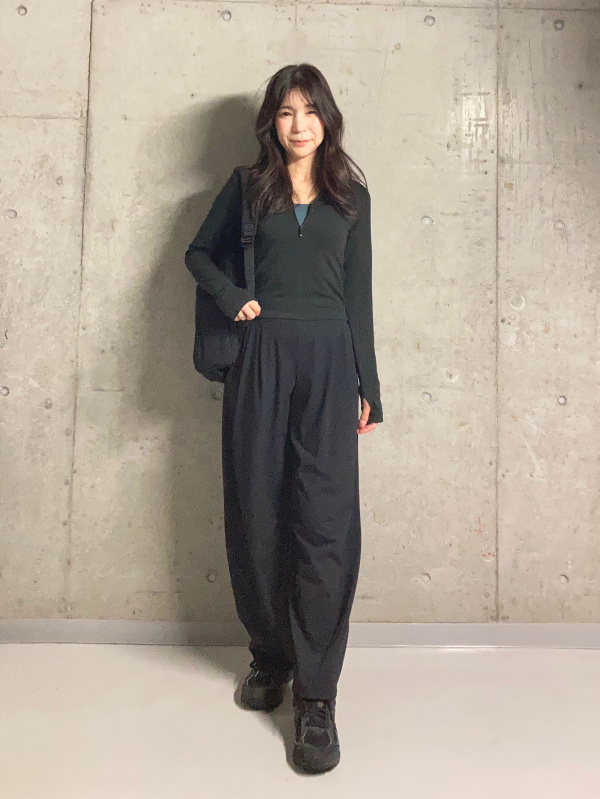 エアリズムソフトハーフジップT/長袖（レディース）の着用