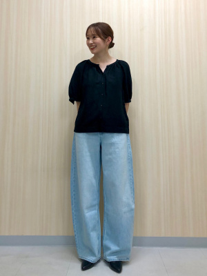 ユニクロ公式 | リネンブレンドボリュームスリーブブラウス