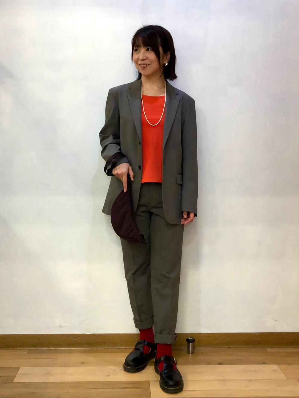 感動ジャケット、レーヨンスキッパーブラウス（7分袖）」の着用