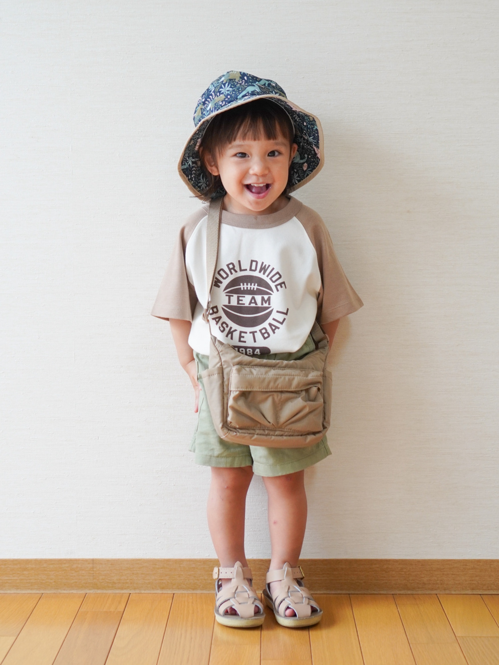 GIRLS mofusand UT、イージーショートパンツ」の着用コーディネート