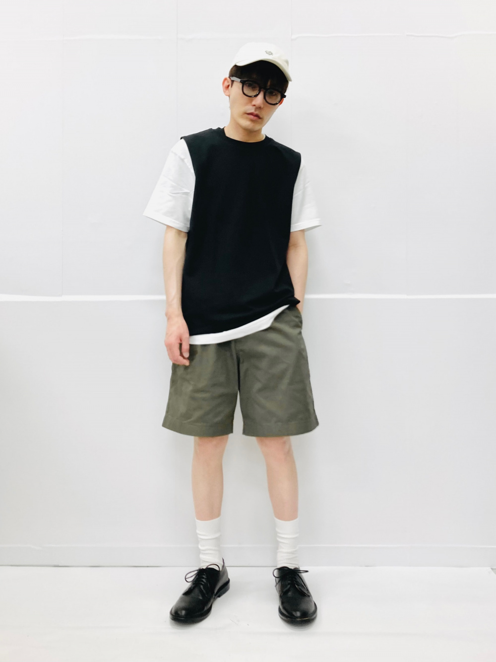 UNIQLO RF WEAR WIMBLEDONモデル(上下セット) Lサイズ UNIQLO RF WEAR WIMBLEDONモデル(上下セット) Lサイズ UNIQLO