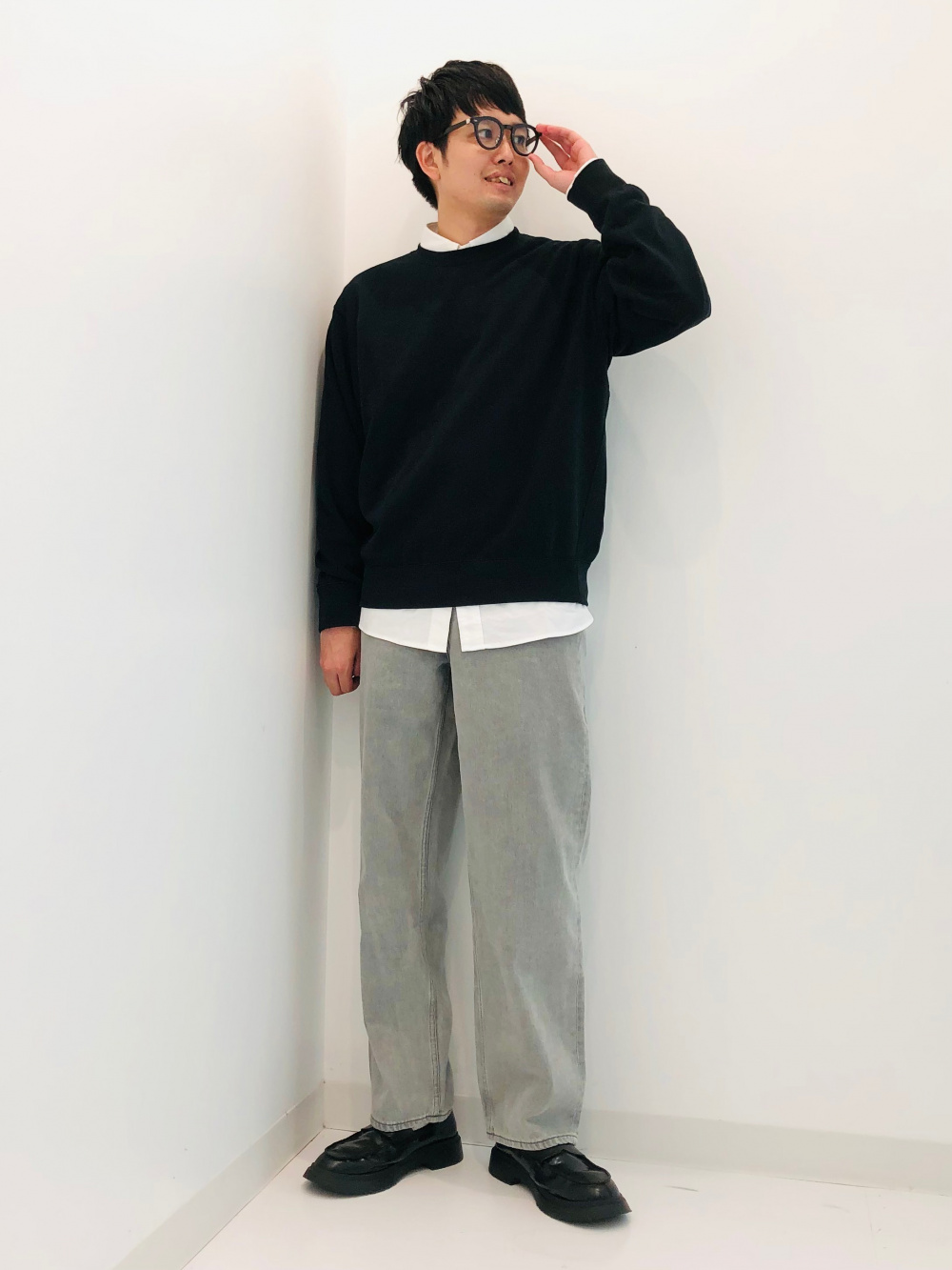 デニムジャケット、ワイドストレートジーンズ」の着用コーディネート