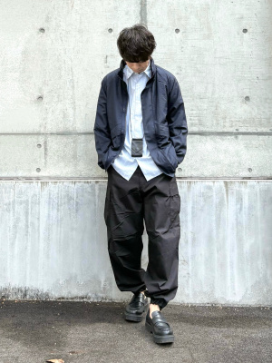 サイズＬUNIQLO C ライトウェイトスタンドブルゾン　ネイビー 激推しブルゾン着回しコーデ13【UNIQLO:C】ライトウェイト