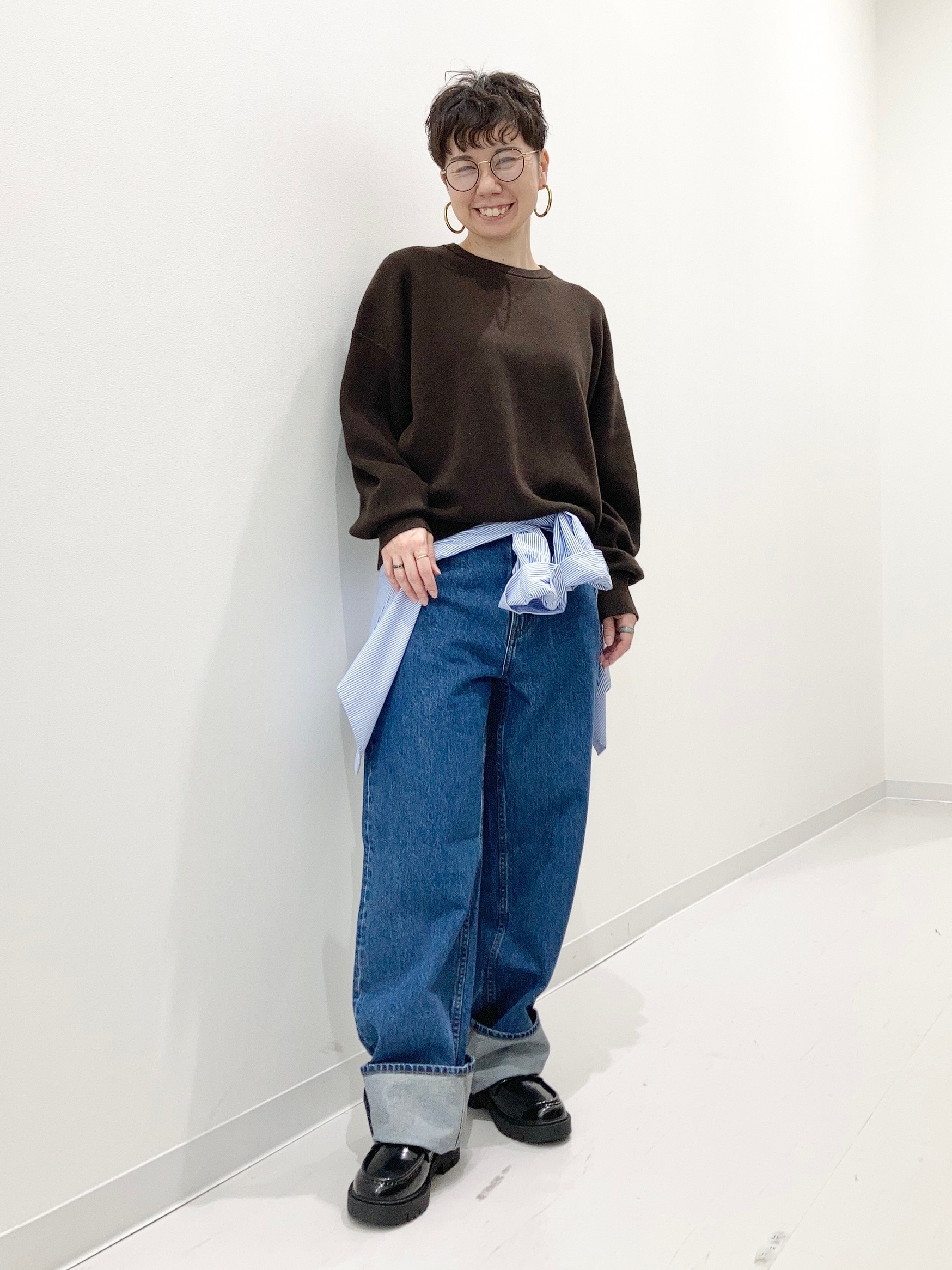 Styling ideas for「STRAIGHT JEANS (INSEAM 78.5cm)」 - UNIQLO HONG