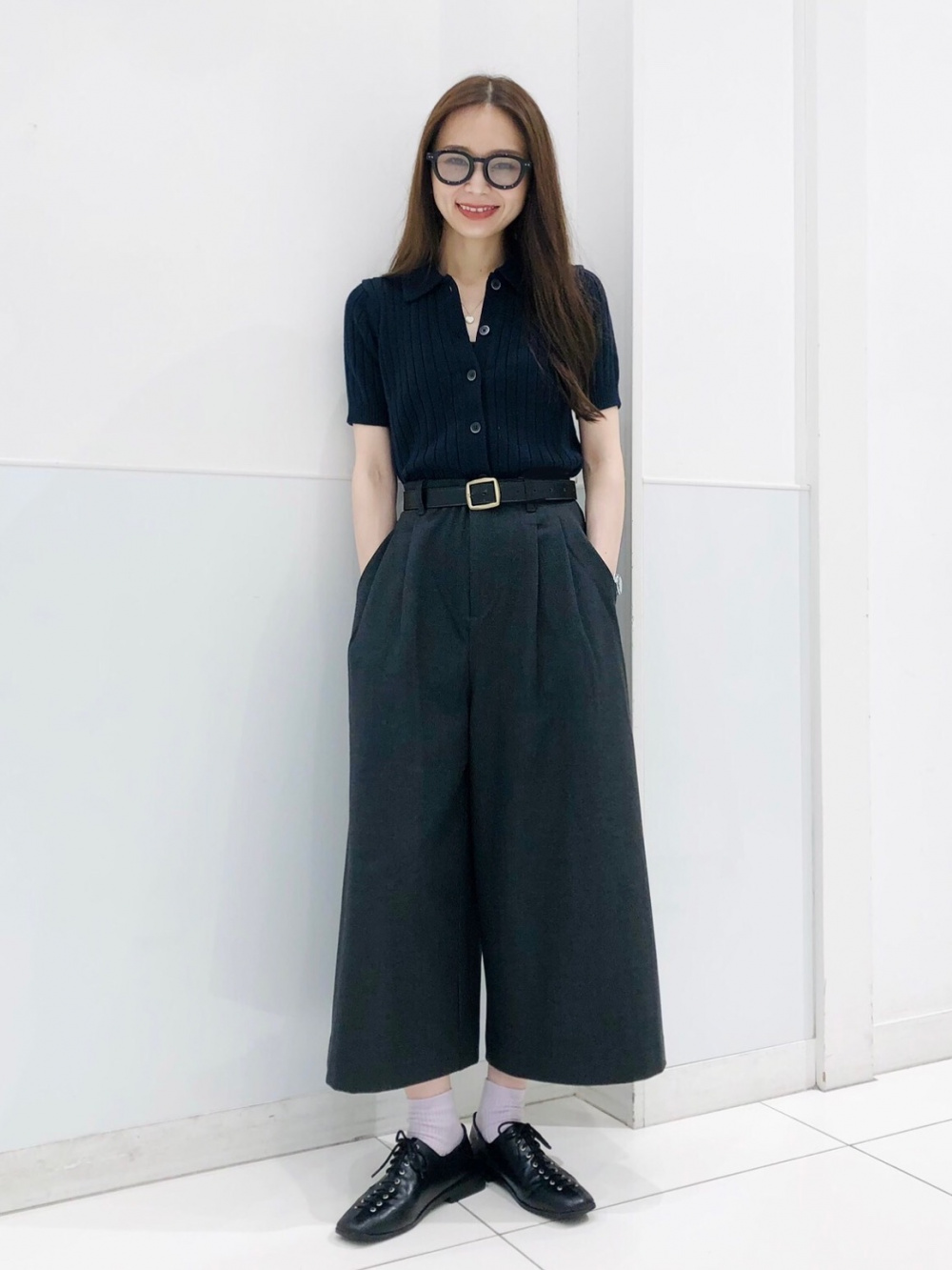 ユニクロC ブラック カシミヤクルーネックショートベスト Mサイズ　新品 未使用✨ユニクロC ブラック カシミヤクルーネックショートベスト M