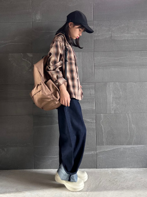 【新品】ユニクロ UNIQLO バギーカーブジーンズ ダークグレー25 丈短め ユニクロ バギーカーブジーンズ 丈短め 25 - メルカリ