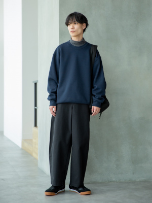 ユニクロ公式 | オーバーサイズスウェットシャツ