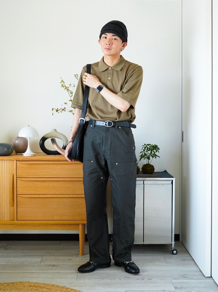 ニットポロシャツ、Vネックカーディガン」の着用コーディネート