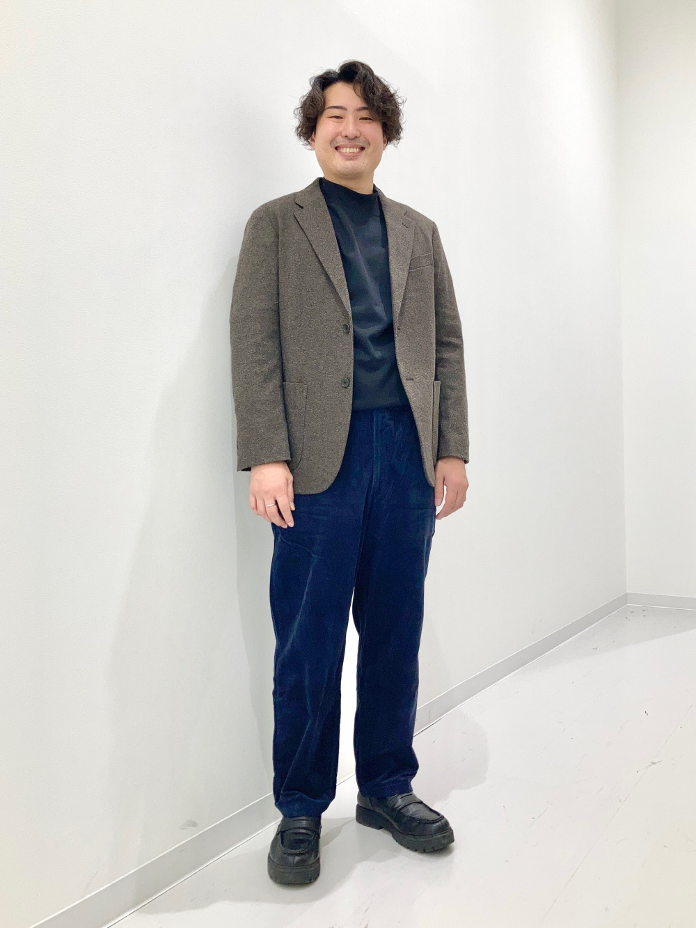 オーバーサイズカラーデニムジャケット、ブラッシュドモックネックT