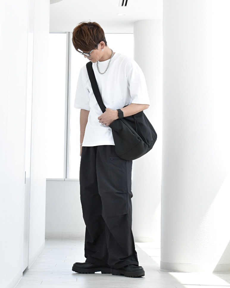 感動ダブルジャケットリラックスフィット、感動タックワイドパンツ」の