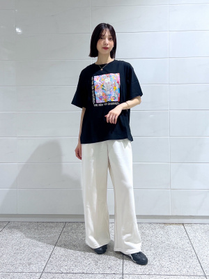 ユニクロ✖️pop mart ラブブ labubu Mサイズ UNIQLO ユニクロ ポップマート ラブブ Tシャツ ピンク Mサイズ