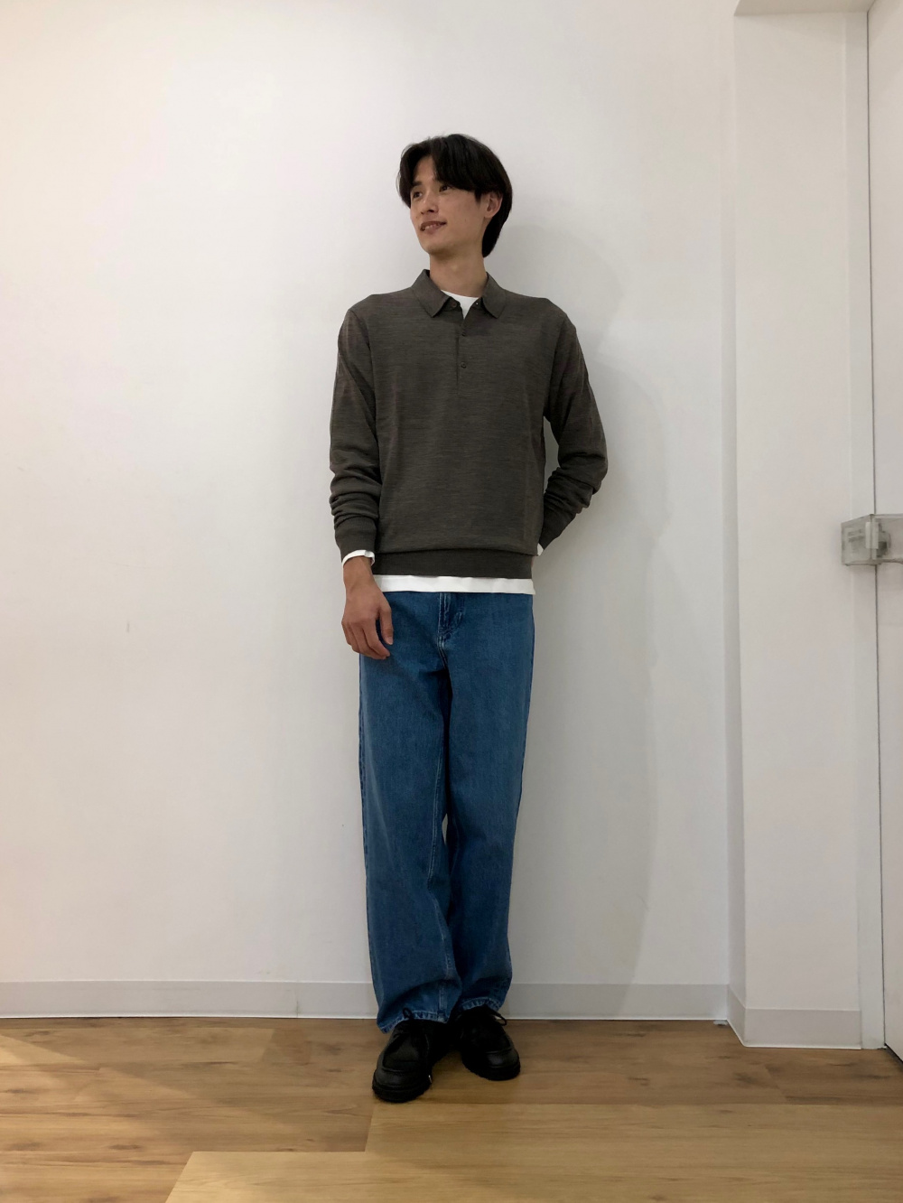 デニムジャケット、ワイドストレートジーンズ」の着用コーディネート