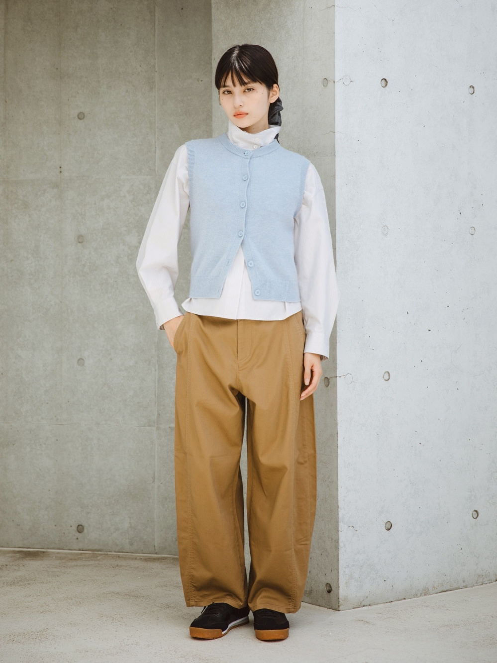 コットンカーブアンクルパンツ」の着用コーディネート| ユニクロ公式