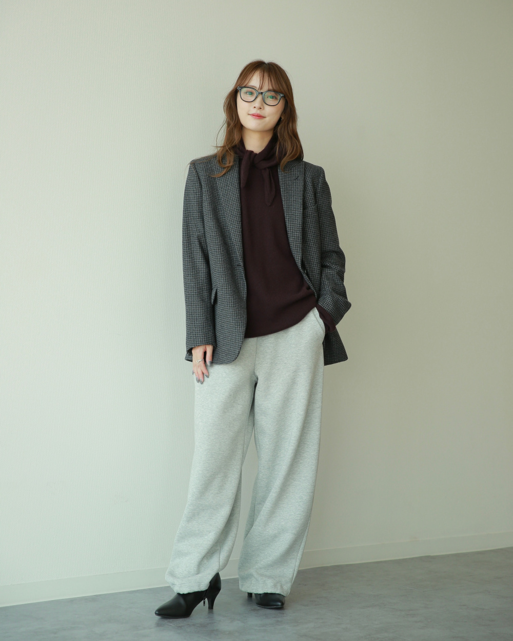 カシミヤリラックスVネックセータースカーフつき、コットンカーブ