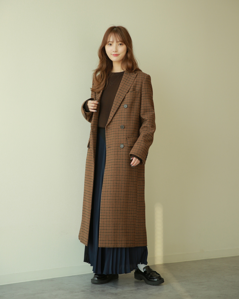 ダブルロングコート、カシミヤリラックスVネックセータースカーフつき