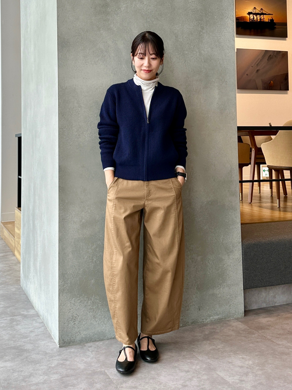 クルーネックフルジップカーディガン、コットンカーブアンクルパンツ 