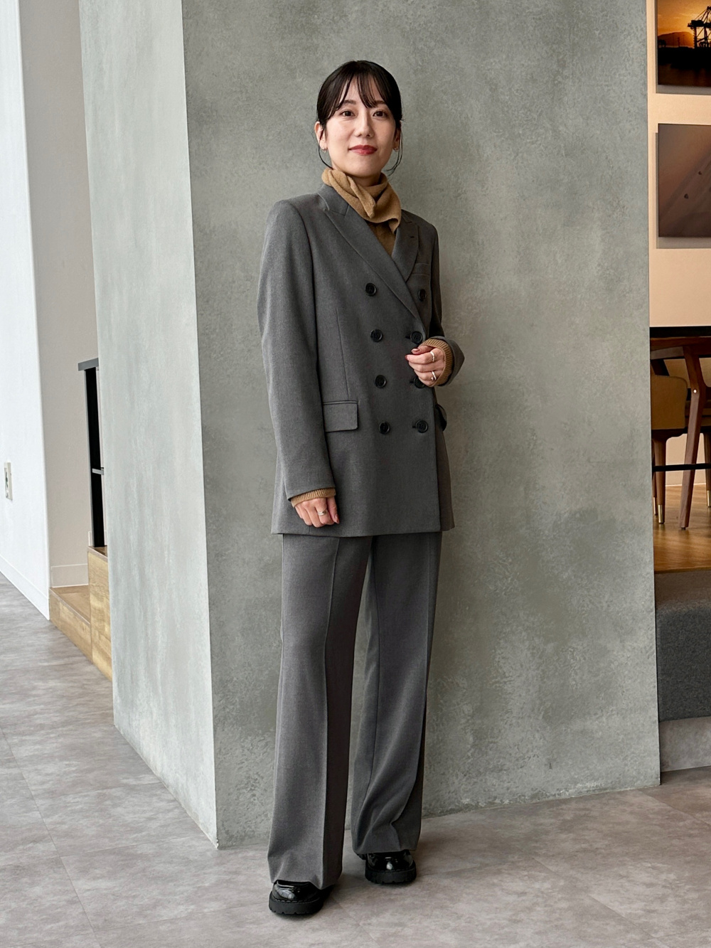 ダブルロングコート、カシミヤリラックスVネックセータースカーフつき