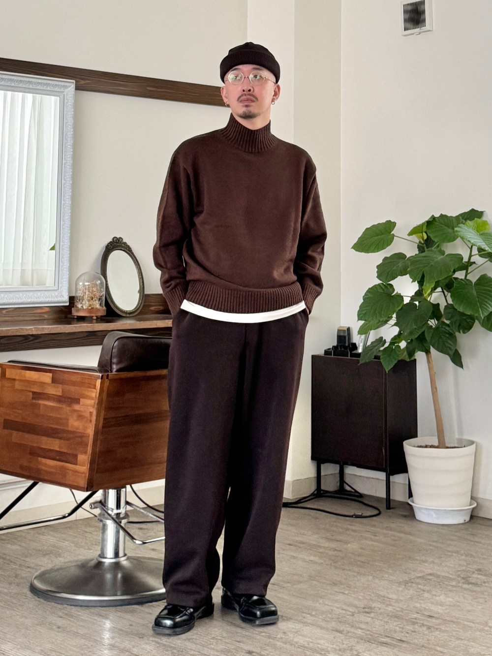 ローゲージハイネックセーター」の着用コーディネート| ユニクロ公式