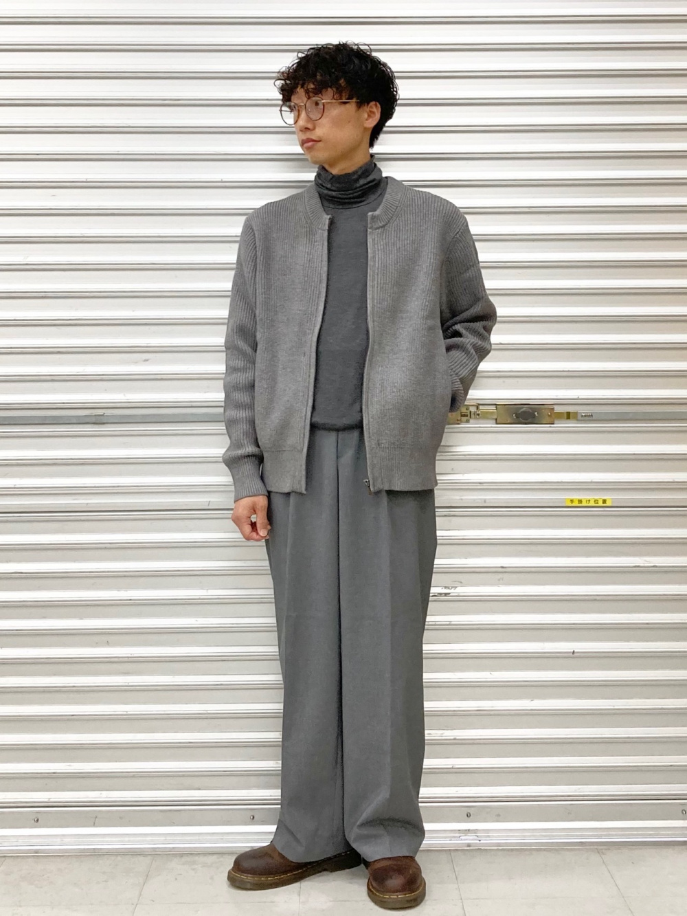 ダブルジャケット、タックワイドパンツ」の着用コーディネート