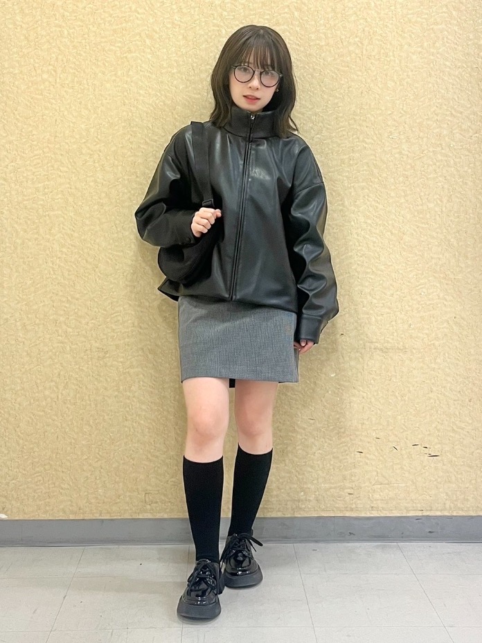 コーティングオーバーサイズブルゾン、スコート」の着用コーディネート