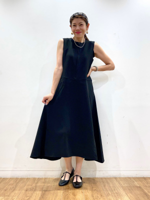 ユニクロ公式 | ハーフジップワンピースノースリーブ