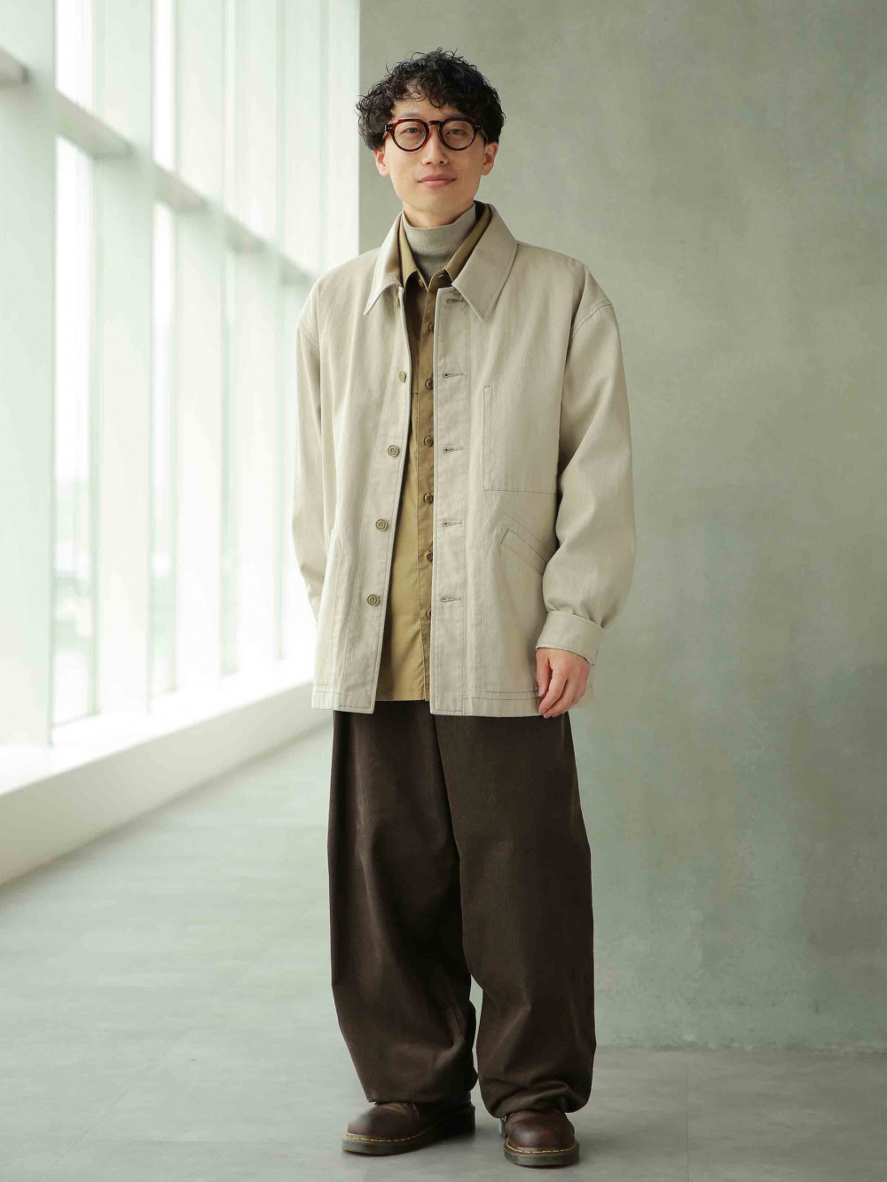 2点セット　オーバーサイズカラーデニムジャケット　ワイドフィットカラージーンズ オーバーサイズカラーデニムジャケット、ワイドフィットカラー