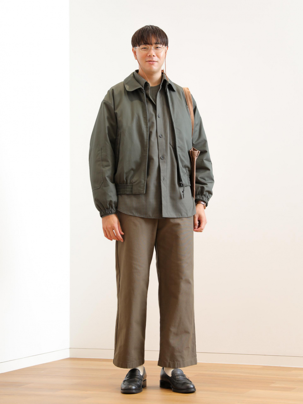 新品未使用タグ付き ユニクロユー パフテックショートブルゾン Ｌ オリーブ ユニクロU パフテックショートブルゾン M オリーブ UNIQLO U