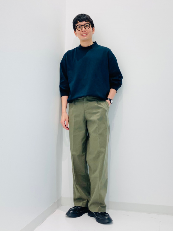 ブラッシュドモックネックTシャツ/長袖のコーディネート・着用イメージ