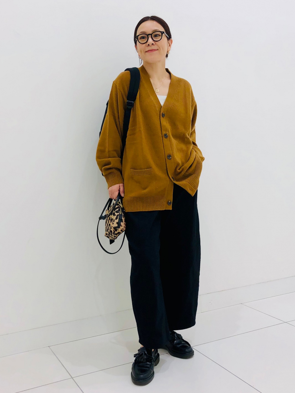 カシミヤリラックスVネックセータースカーフつき、コットンカーブ